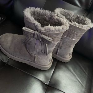 Grey uggs